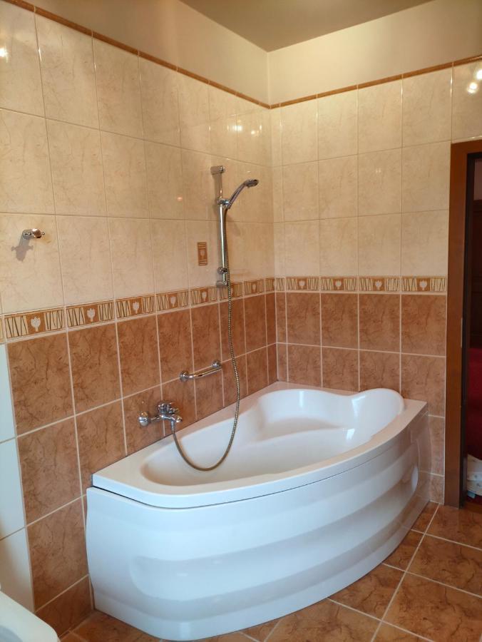 Delfin Bed & Breakfast Mielno  Dış mekan fotoğraf